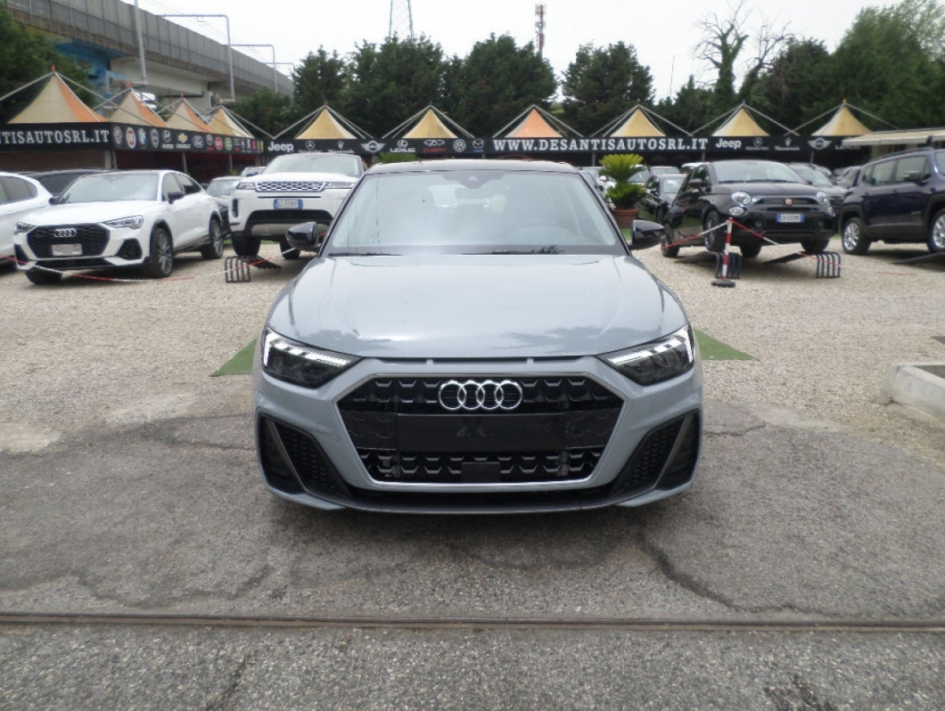 AUDI A1  AUTOMATICO SLINE